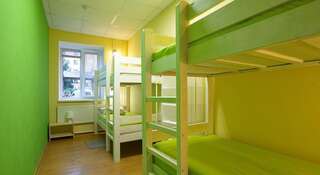 Хостел CityLime Hostel Санкт-Петербург Кровать в четырёхместной женской комнате-4
